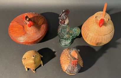 4 boites en osier avec tête sculptée ( Canard,...