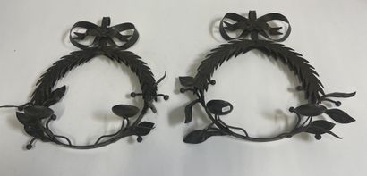 Paire d’appliques couronne de laurier avec...