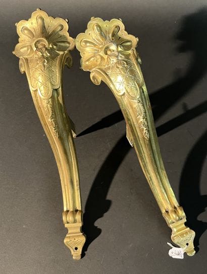2 supports de console en bronze doré, XI...