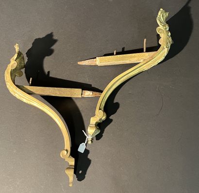 2 supports de console en bronze doré, XI...