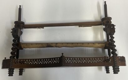 Métier à tisser en bois tourné, XIXème.