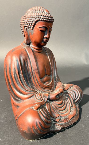Bouddha Thailandais en position de lotus...