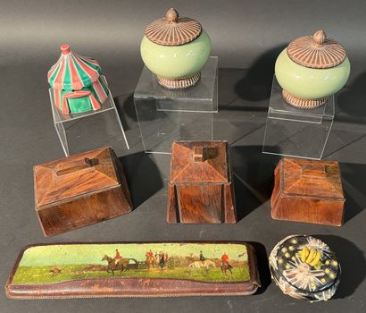 Collection de 7 boites diverses ( bois, céramique,...