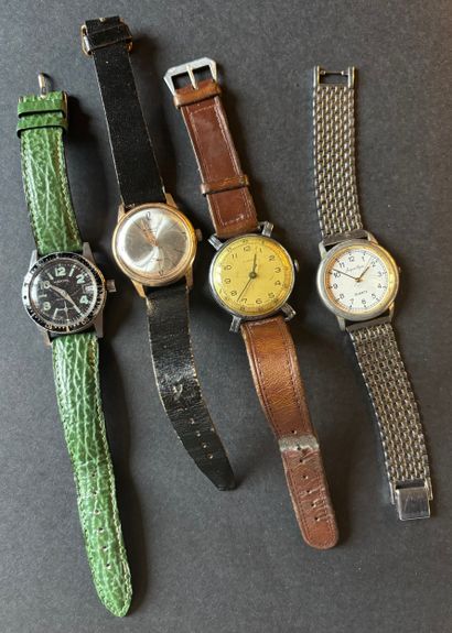 Ensemble de montres diverses