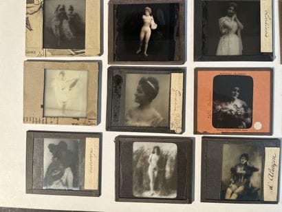 PHOTOGRAPHIE. Collection de 24 Plaques de...