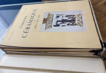 Ensemble de cahiers de la céramique et du...