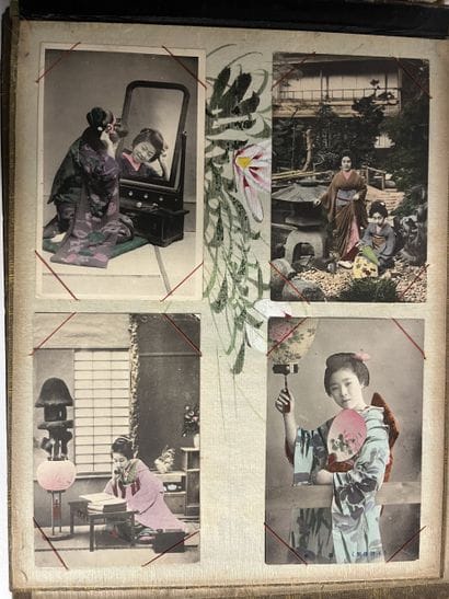 Grand Album en laque vers 1900 entièrement...