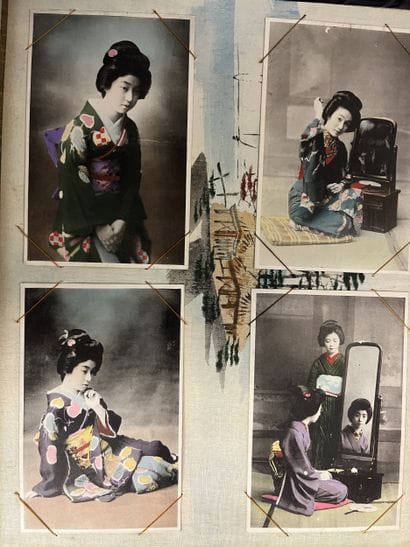 Grand Album en laque vers 1900 entièrement...