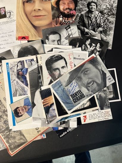 Collection d'autographes et photos dédicacées...