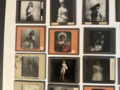 PHOTOGRAPHIE. Collection de 24 Plaques de...