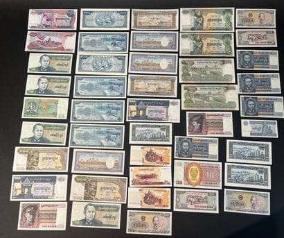 Billets de Banque. Ensemble de 45 billets...