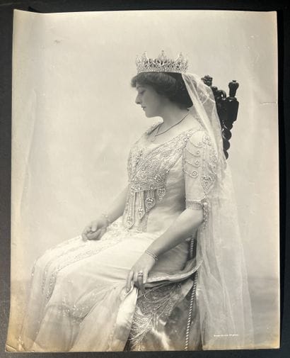 PHOTOGRAPHY. Isabel Emily Jay (1879–1927)...