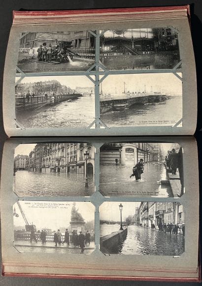 Album aux armes de la ville de Paris regroupant...