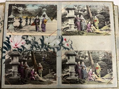 Grand Album en laque et nacre vers 1900 entièrement...