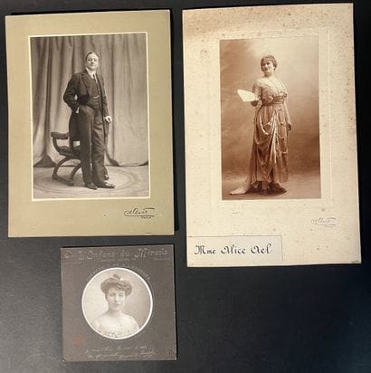 Photographs. 8 photographs of theater actresses...