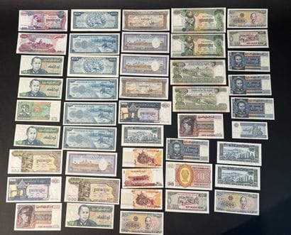 Billets de Banque. Ensemble de 45 billets...