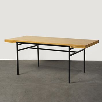 Alain Richard (1926-2017)

Table rectangulaire...