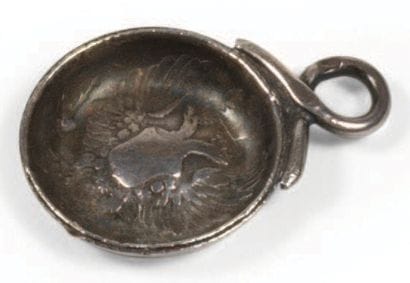 PENDENTIF en argent formé par un pièce de...