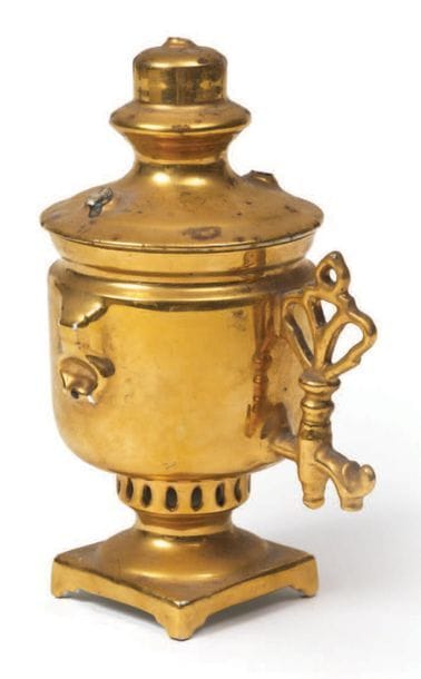 SAMOVAR miniature en porcelaine entièrement...