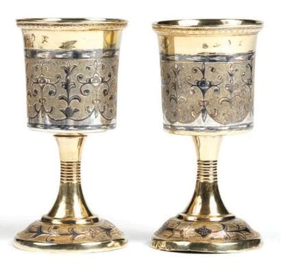 PAIRE DE VERRES À VODKA en vermeil 84 zolotniks...