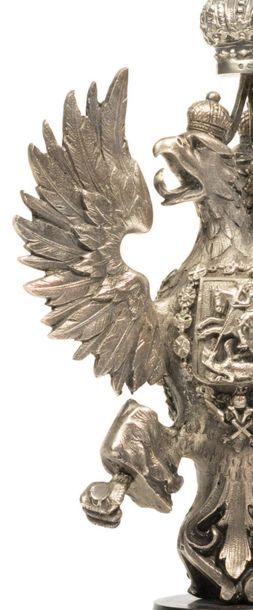 IMPORTANTE AIGLE IMPÉRIALE DE RUSSIE en argent...