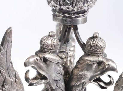 IMPORTANTE AIGLE IMPÉRIALE DE RUSSIE en argent...