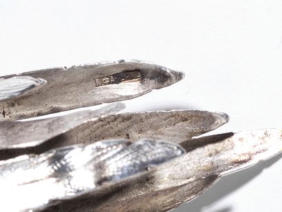 SAUPOUDREUSE en forme d'oiseau en argent...