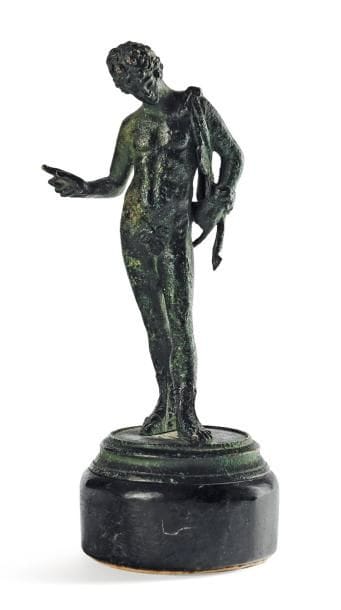 Narcisse en bronze à patine antique. Terrasse...