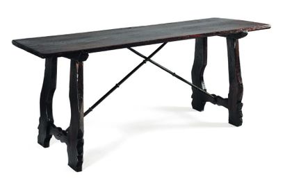 Table à patins en chêne teinté, les montants...