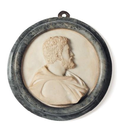 Profil d'Empereur romain en marbre blanc...