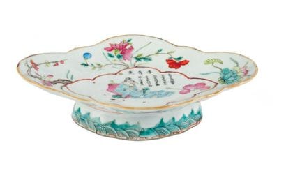 Ravier en porcelaine, à décor d'un poète...