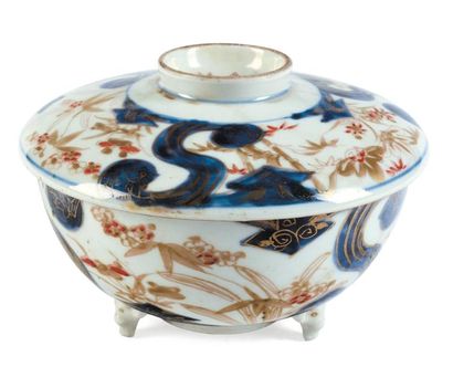 Bol couvert en porcelaine imari. Japon D_13...