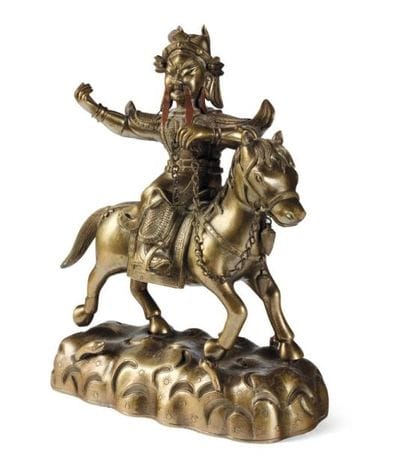 Général en armure à cheval en bronze, à patine...