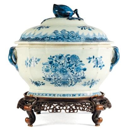 Soupière couverte en porcelaine bleu/blanc,...
