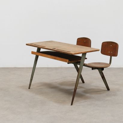 Jean PROUVÉ (1901-1984)
Pupitre d'écolier...