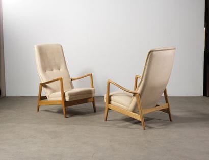 Gio PONTI (1891-1979)
Paire de chauffeuses
Chêne...