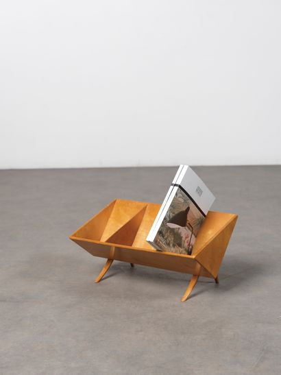 Bruno MATHSSON (1907-1988)
Porte revues modèle...