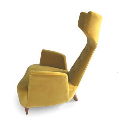 RENZO ZAVANELLA (XXe siècle)
Fauteuil
Noyer...