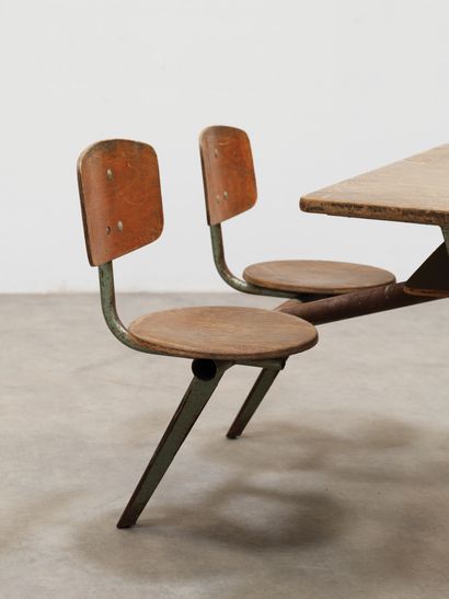 Jean PROUVÉ (1901-1984)
Pupitre d'écolier...