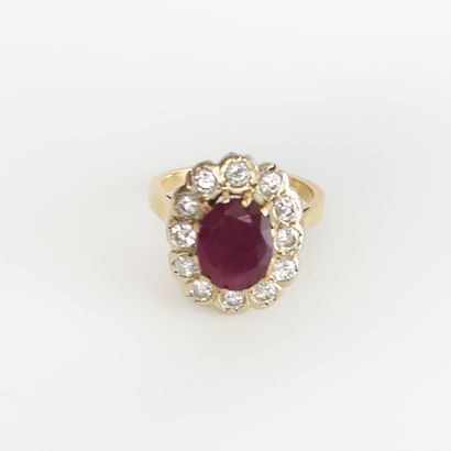 18K (750) yellow gold daisy ring set with...