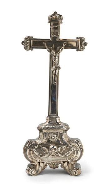 CRUCIFIX IN SILVER Antwerp, 1784
Date stamp...