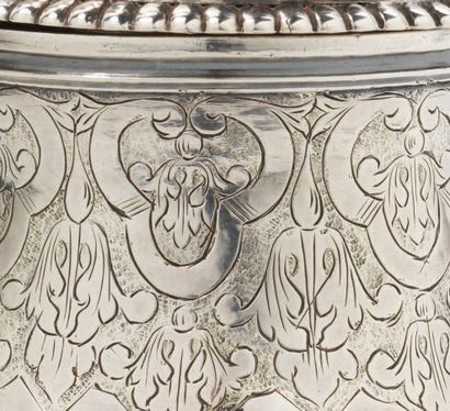 SILVER MOUTARDIER Antwerp, 1728
Date stamp...