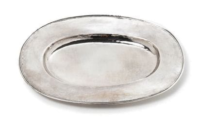 SILVER GLOVE TRAY Antwerp, 1680
Date stamp...