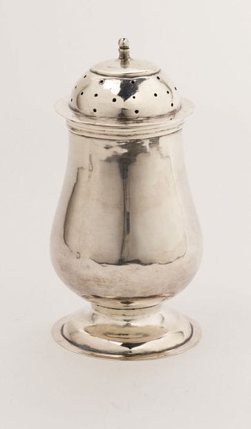 RARE SILVER PERRUCE POUDREUSE Antwerp, 1706
Date...