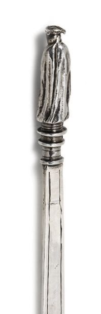 RARISSIVE AND EXCEPTIONAL LARGE SILVER SPOON...