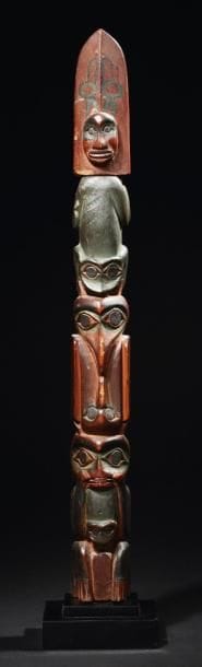 AMÉRIQUES
MODÈLE RÉDUIT DE TOTEM en bois...