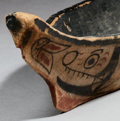 AMÉRIQUES
MODÈLE RÉDUIT D'UN CANOÉ de guerre...