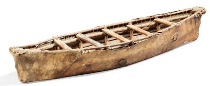 AMÉRIQUES
MODÈLE RÉDUIT D'UMIAK de forme...