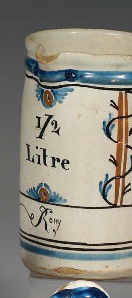 Nevers. Chope formant mesure d'un demi-litre...