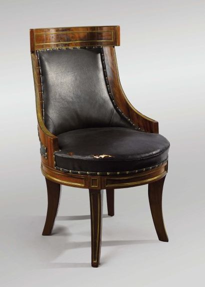 Fauteuil de bureau à dossier cintré en acajou,...